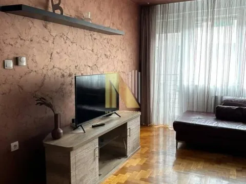 Izdavanje, četvorosoban stan, 77m², Rotkvarija, Novi Sad Sve Podlokacije - image 6