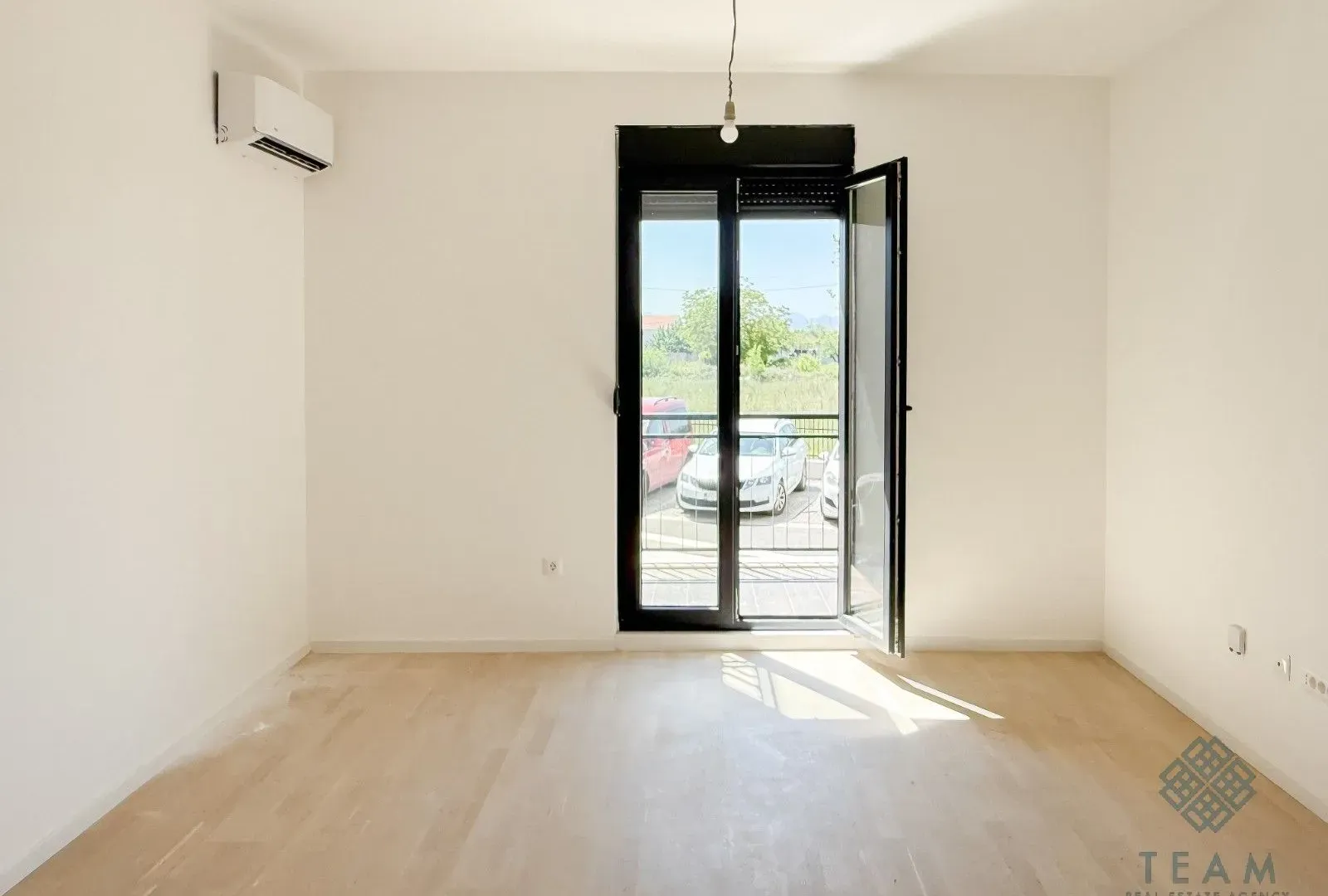 Prodaja, jednosoban stan, 48m², Tološi, Podgorica