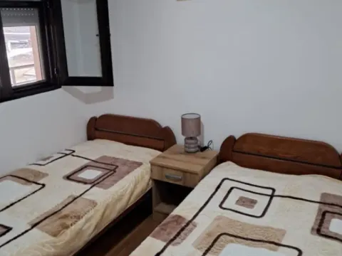 Izdavanje, dvosoban stan, 60m², Doljani, Podgorica - image 7