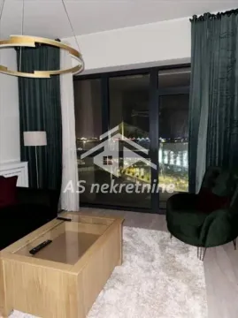 Izdavanje, trosoban stan, 83m², Savski Venac, Beograd - image 3