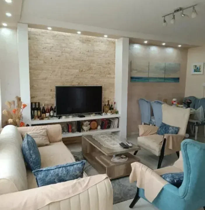 Izdavanje, jednosoban stan, 45m², Stari Aerodrom, Podgorica