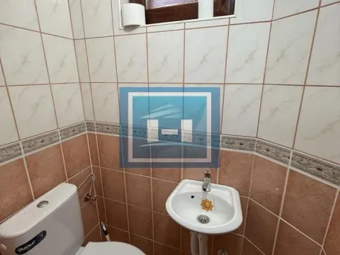 Prodaja, kuća, 350m², Centar, Jagodina - image 15