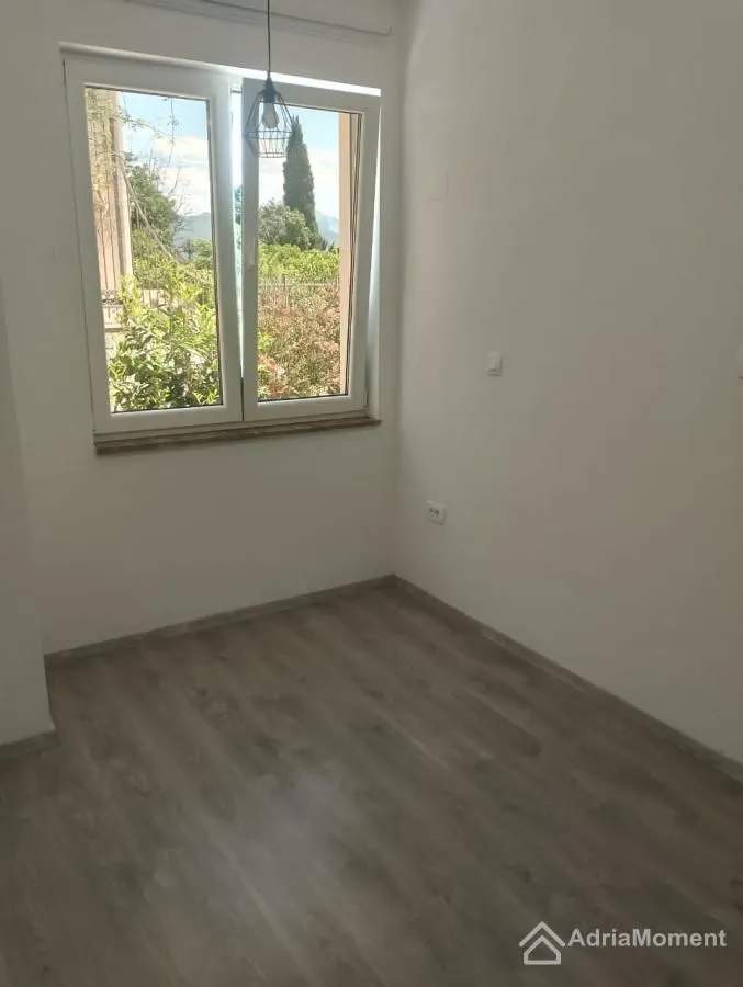 Prodaja, dvosoban stan, 85m², Đenovići, Herceg Novi