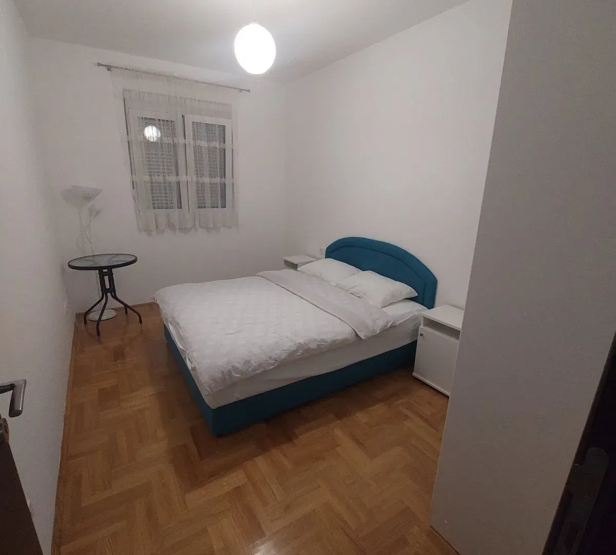 Izdavanje, jednosoban stan, 45m², Mainski Put, Budva