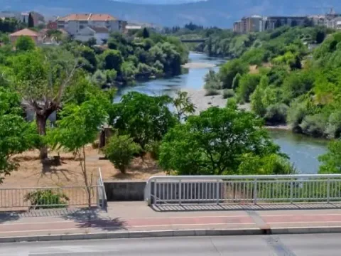 Izdavanje, jednosoban stan, 42m², Stara Varoš, Podgorica - image 10