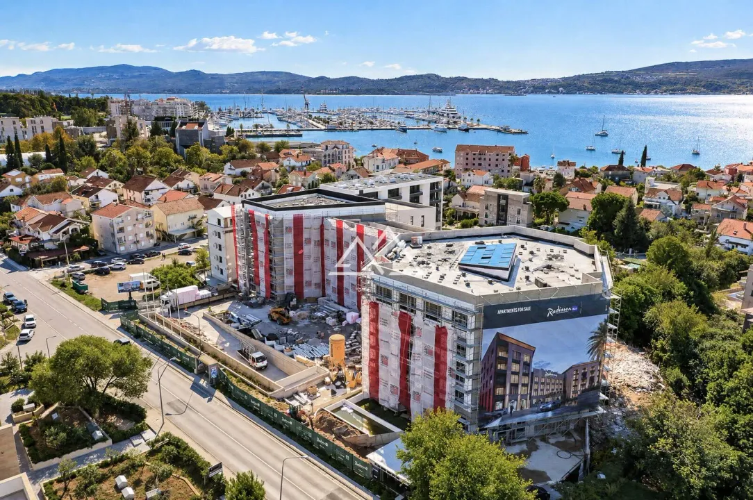 Sale, two bedroom apartment, 81m², Centar, Tivat