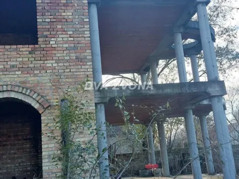 Prodaja, kuća, 240m², Bečej, Novi Sad - image 2