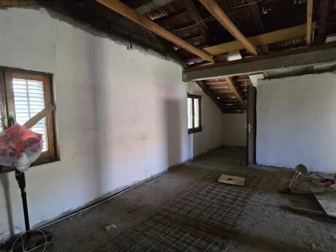 Sale, house, 236m², Velje Brdo, Podgorica - image 19