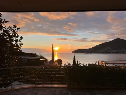 Prodaja, trosoban stan, 167m², Dukley Gardens, Budva - image 8