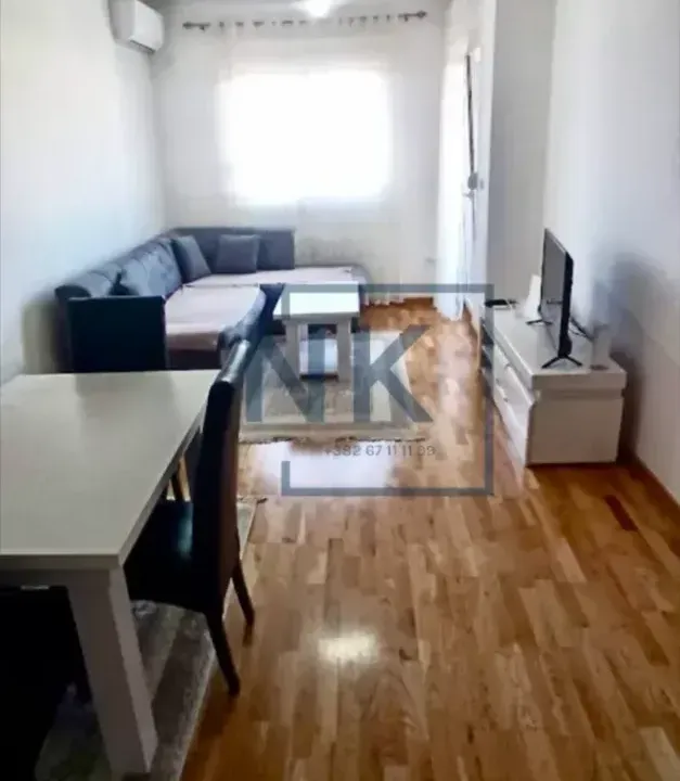 Izdavanje, jednosoban stan, 46m², Stari Aerodrom, Podgorica