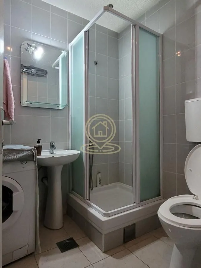 Prodaja, dvosoban stan, 46m², Centar, Vrnjačka Banja