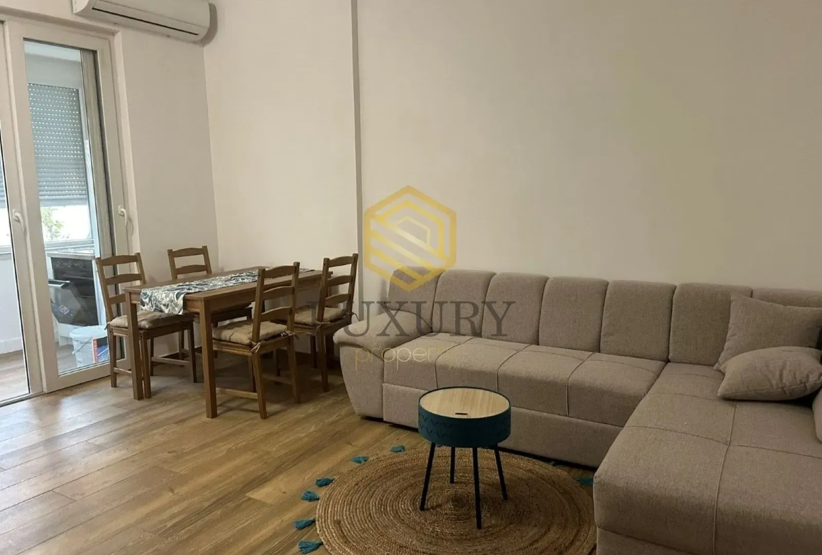 Rent, two bedroom apartment, 68m², Stari Aerodrom, Podgorica