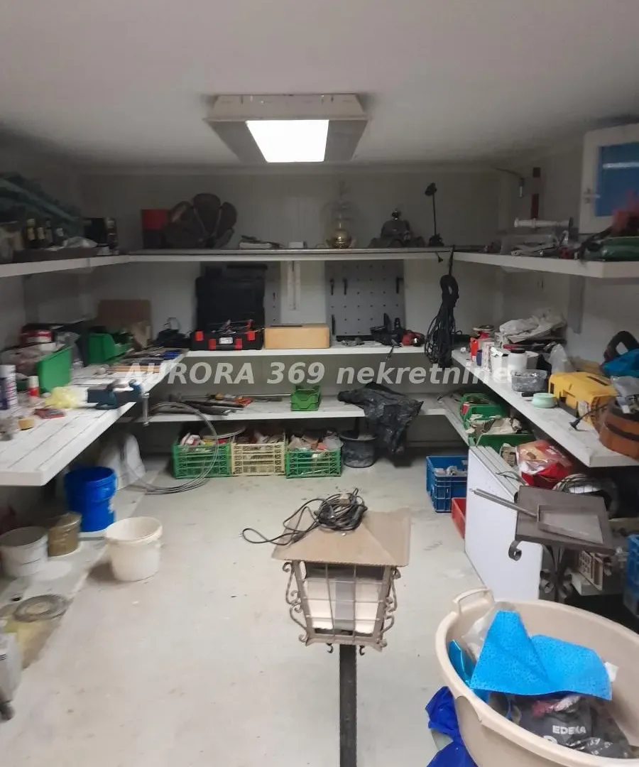 Prodaja, kuća, 144m², Veternik, Novi Sad Sve Podlokacije