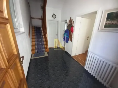 Sale, house, 272m², Bela Palanka, Srbija - image 18