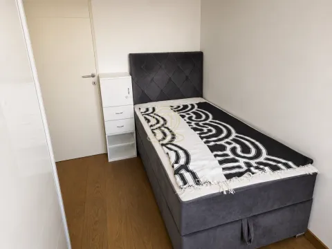 Rent, four bedroom apartment, 80m², Tašmajdan, Palilula Sve Podlokacije - image 14
