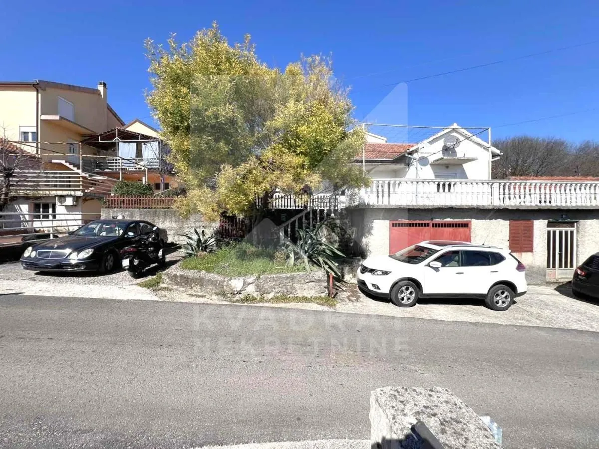 Prodaja, kuća, 159m², Malo Brdo, Podgorica