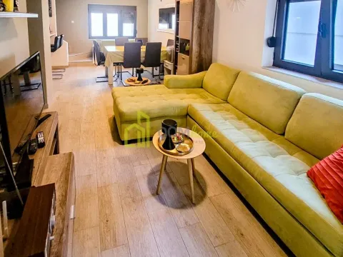 Prodaja, kuća, 175m², Bar, Crna Gora - image 12