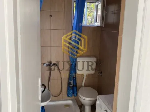 Izdavanje, garsonjera, 30m², Momišići, Podgorica - image 5