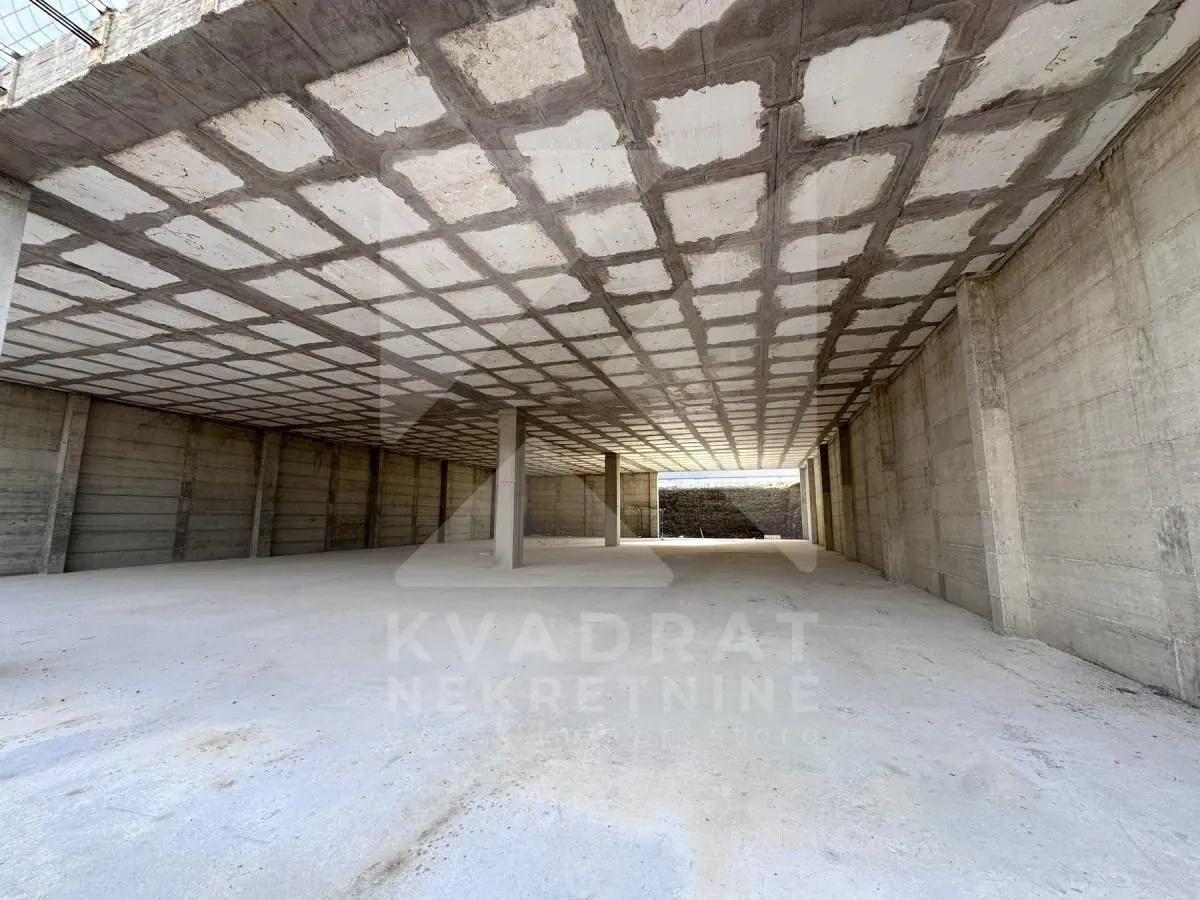 Rent, office space, 900m², Kuće Rakića, Podgorica