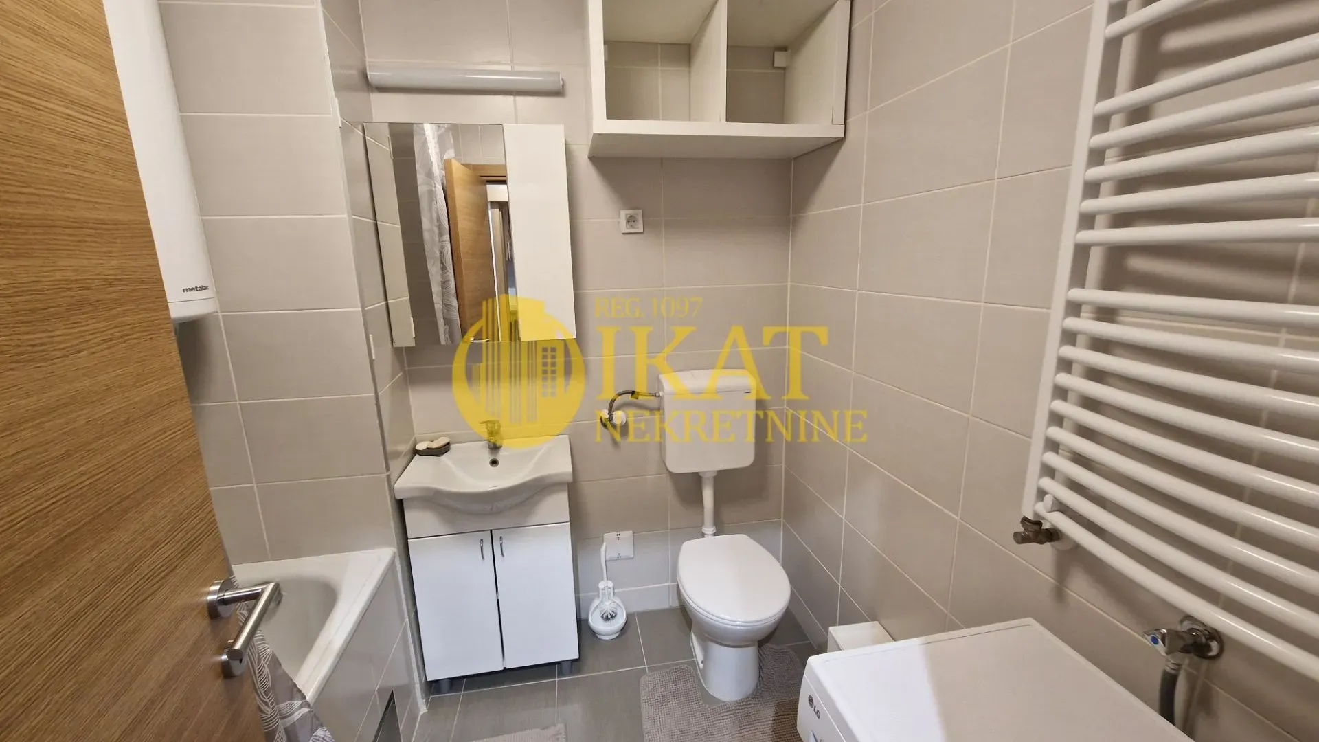 Izdavanje, dvosoban stan, 48m², Zemun Gornji Grad, Zemun Sve Podlokacije