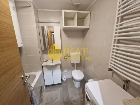 Izdavanje, dvosoban stan, 48m², Zemun Gornji Grad, Zemun Sve Podlokacije - image 5
