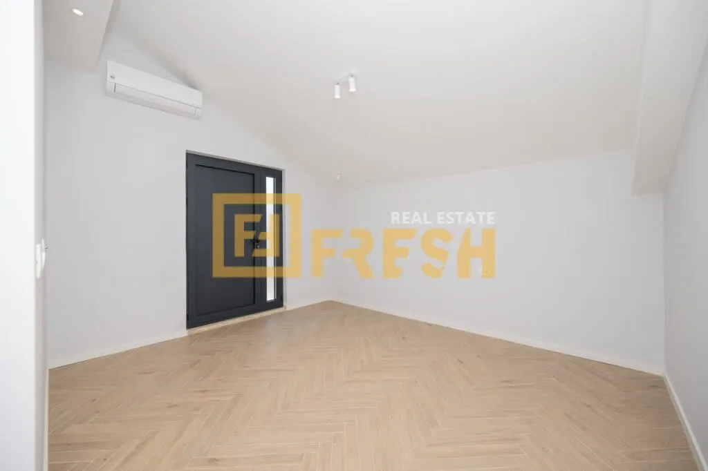 Rent, house, 214m², Stara Varoš, Podgorica
