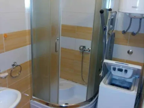 Rent, one bedroom apartment, 42m², Stari Aerodrom, Podgorica - image 8