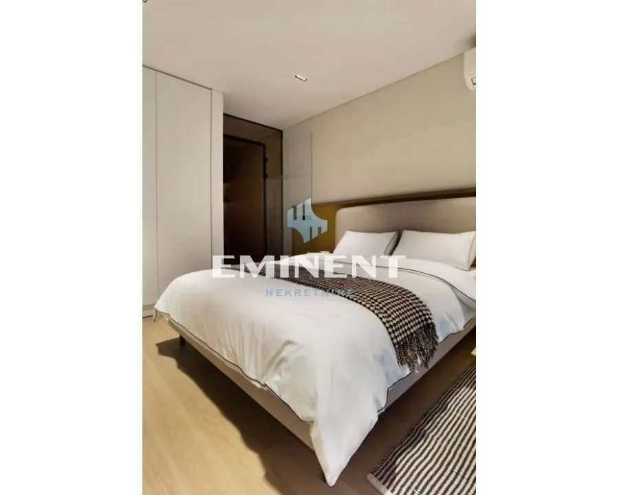 Izdavanje, dvosoban stan, 86m², Novi Beograd Sve Podlokacije, Beograd