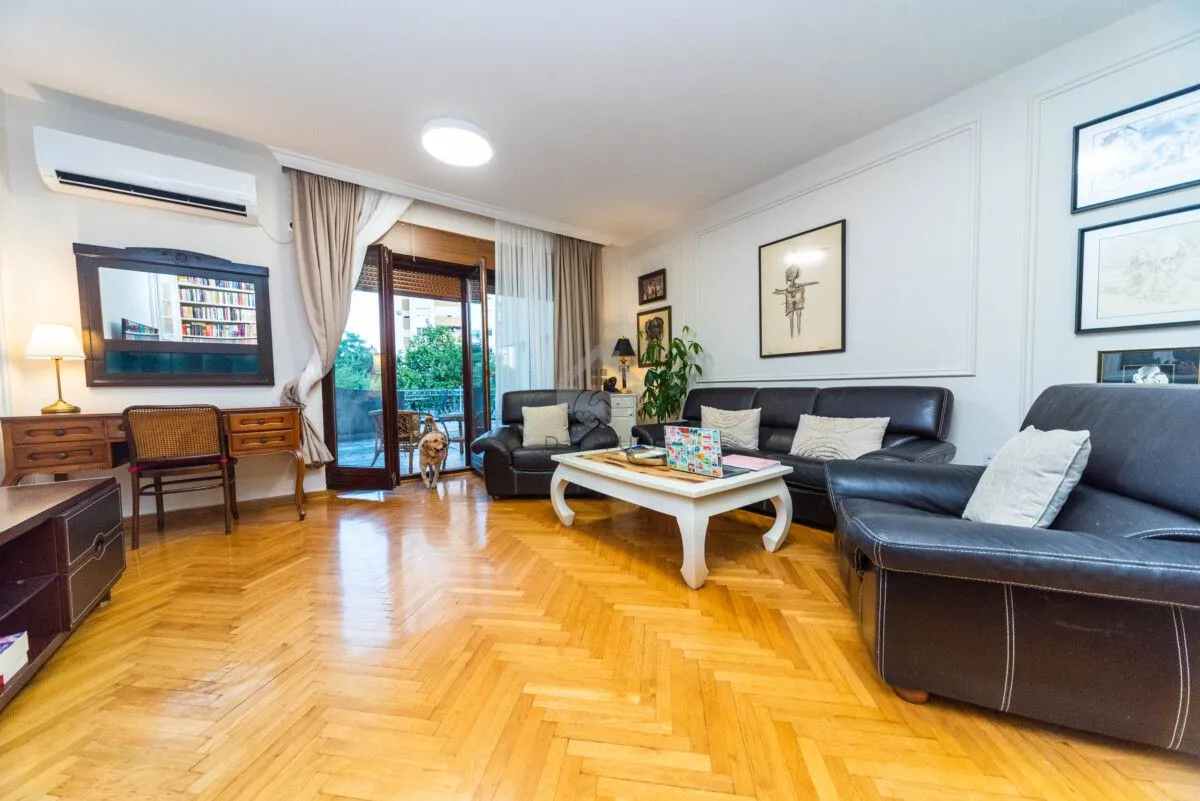 Izdavanje, trosoban stan, 145m², Preko Morače, Podgorica