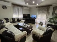 Izdavanje, kuća, 140m², Gornja Gorica, Podgorica - image 8