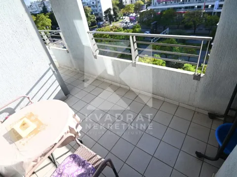 Izdavanje, dvosoban stan, 85m², Preko Morače, Podgorica - image 14