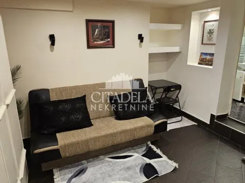Prodaja, dvosoban stan, 18m², Skadarlija, Beograd - image 1