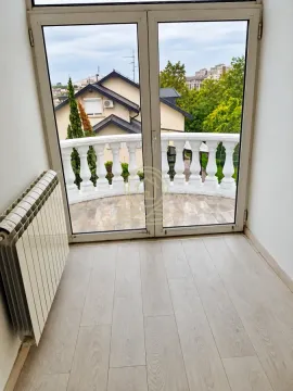 Rent, house, 360m², Zvezdara Sve Podlokacije, Beograd - image 7