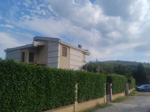 Rent, house, 262m², Zabjelo, Podgorica - image 16