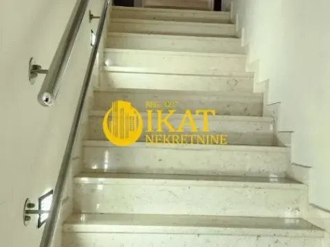 Prodaja, kuća, 366m², Zlatibor, Srbija - image 12