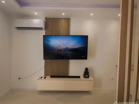 Sale, studio apartment, 46m², Dobrota, Kotor - image 5