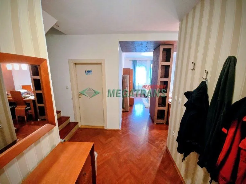 Izdavanje, trosoban stan, 80m², Adamovićevo Naselje, Novi Sad Sve Podlokacije