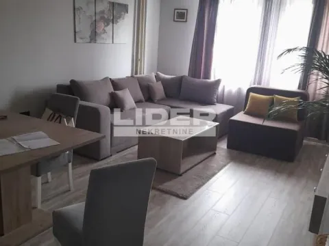 Izdavanje, dvosoban stan, 60m², Novi Beograd Sve Podlokacije, Beograd