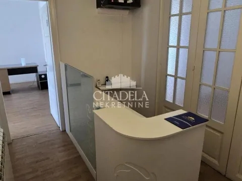 Rent, four bedroom apartment, 123m², Stari Grad, Beograd - image 11