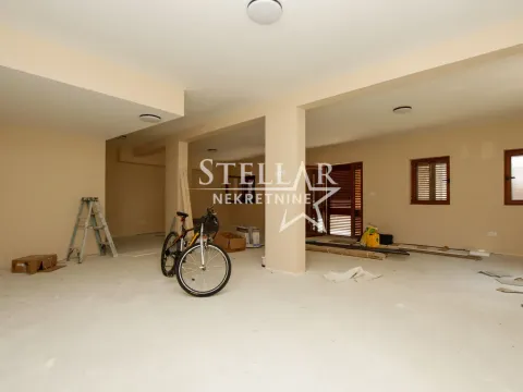 Rent, office space, 878m², Stara Varoš, Podgorica - image 3