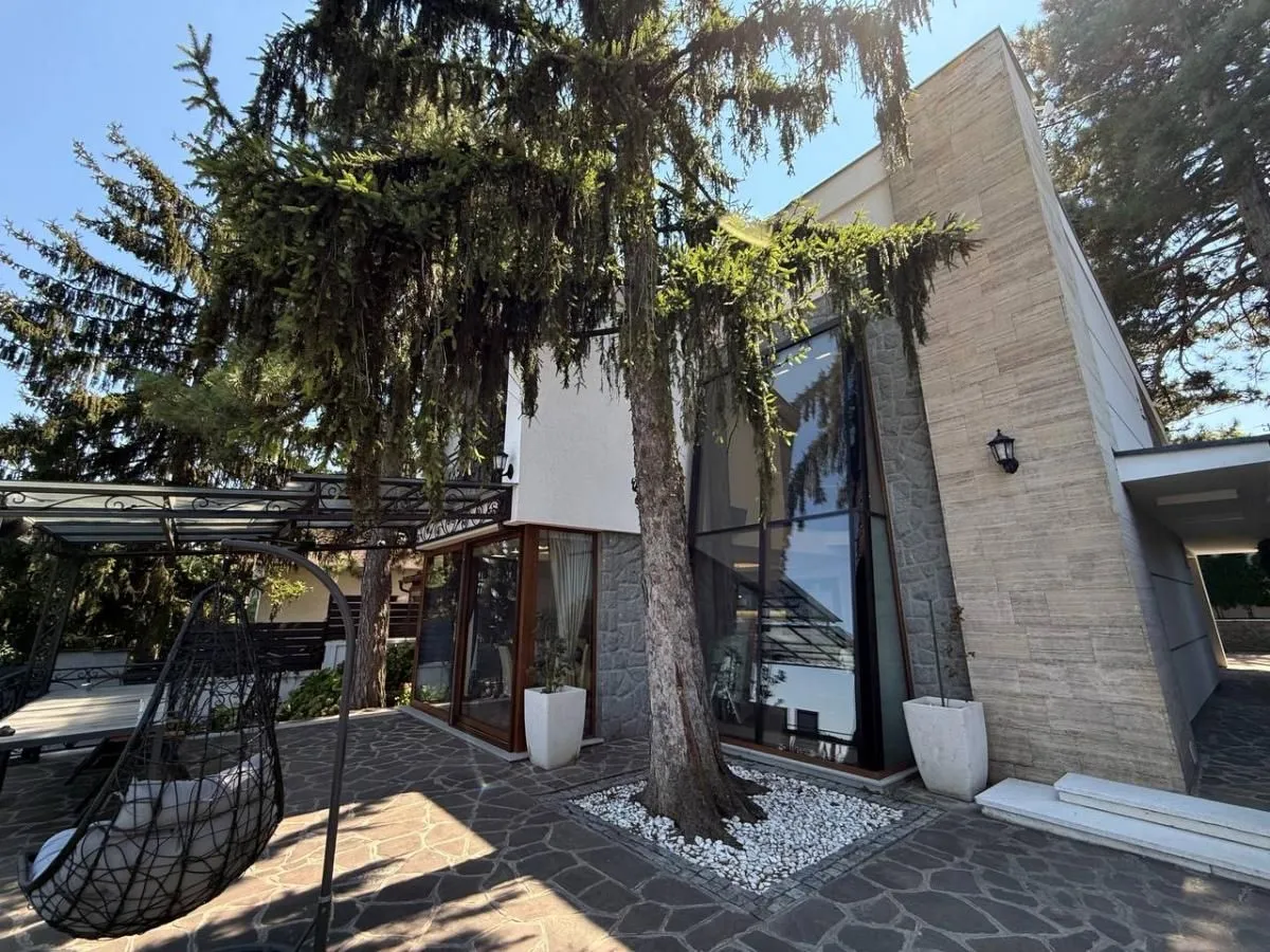 Prodaja, kuća, 318m², Petrovaradin, Novi Sad