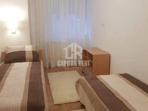 Izdavanje, trosoban stan, 72m², Južni Bulevar, Vračar Sve Podlokacije - image 12