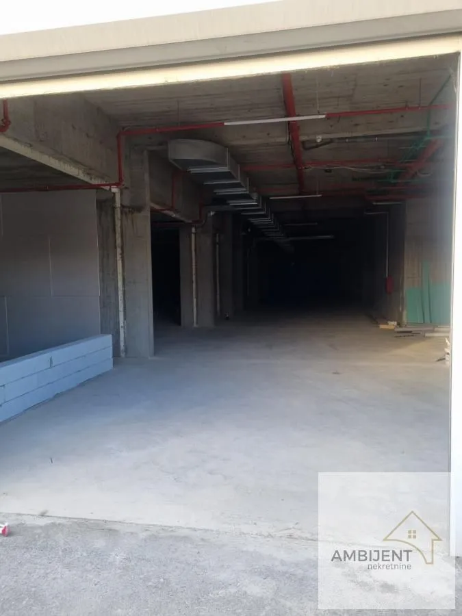Rent, office space, 600m², Zvezdara Sve Podlokacije, Beograd