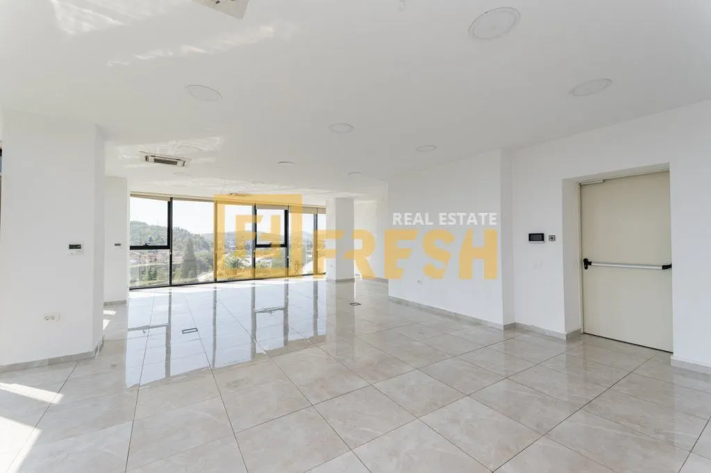 Rent, office space, 100m², Preko Morače, Podgorica