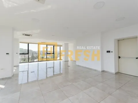 Izdavanje, poslovni prostor, 100m², Preko Morače, Podgorica - image 2