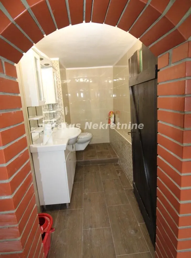 Prodaja, kuća, 130m², Inđija, Srbija