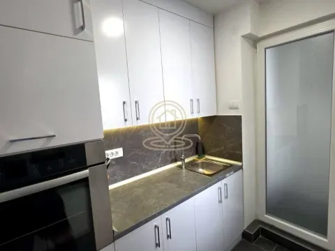 Rent, two bedroom apartment, 46m², Savski Venac, Beograd - image 6