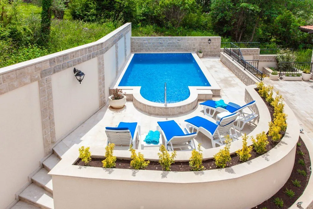 Sale, apartment, 140m², Kamenovo, Budva