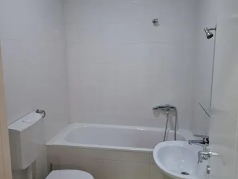 Izdavanje, jednosoban stan, 33m², Novi Sad, Srbija - image 7