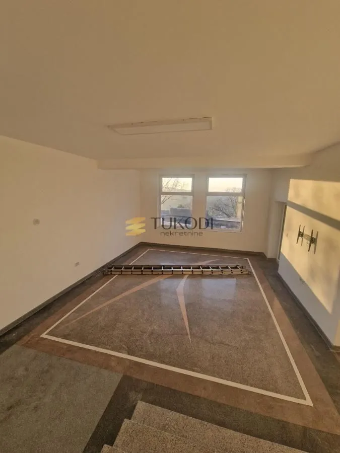 Prodaja, kuća, 550m², Sremska Kamenica, Petrovaradin